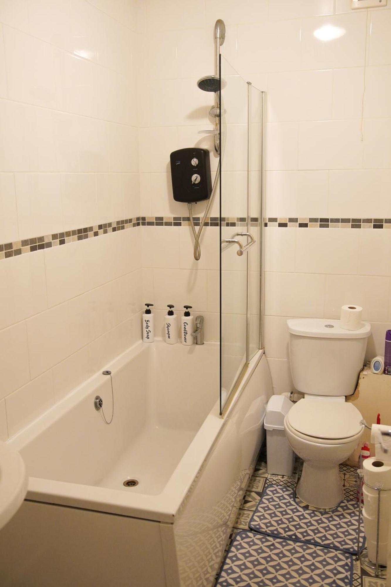 5 Bedroom House Near Cardiff City. Buitenkant foto